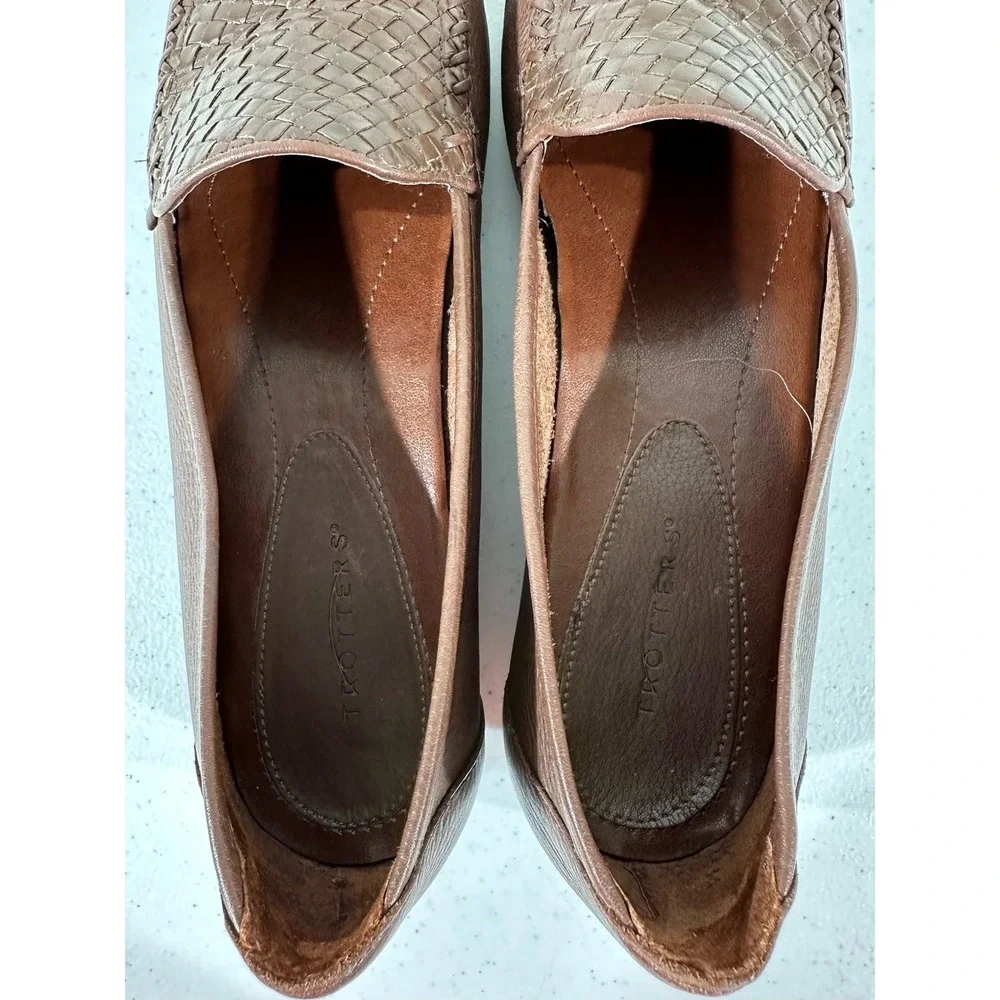 Trotters Loafers 9.5 S Extra Narrow Brown Leather Woven Vamp Made in Brazil